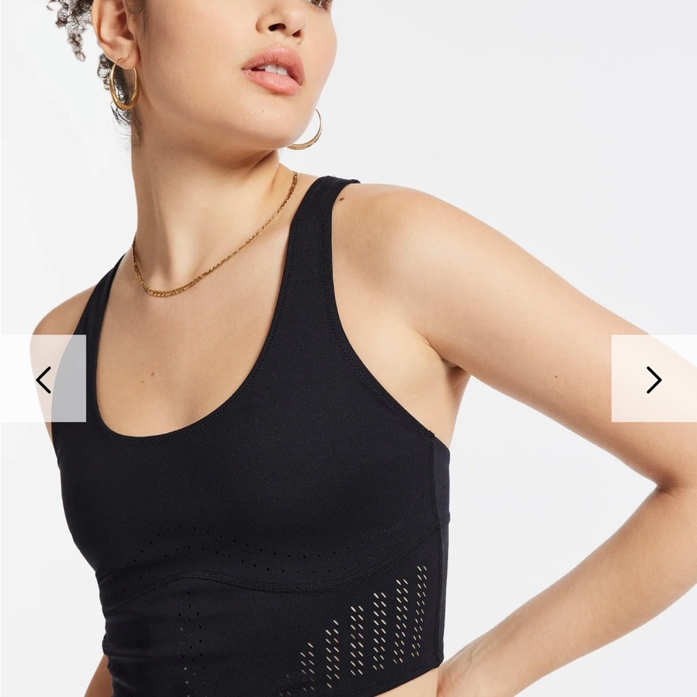 Seamless Black Sports Bra